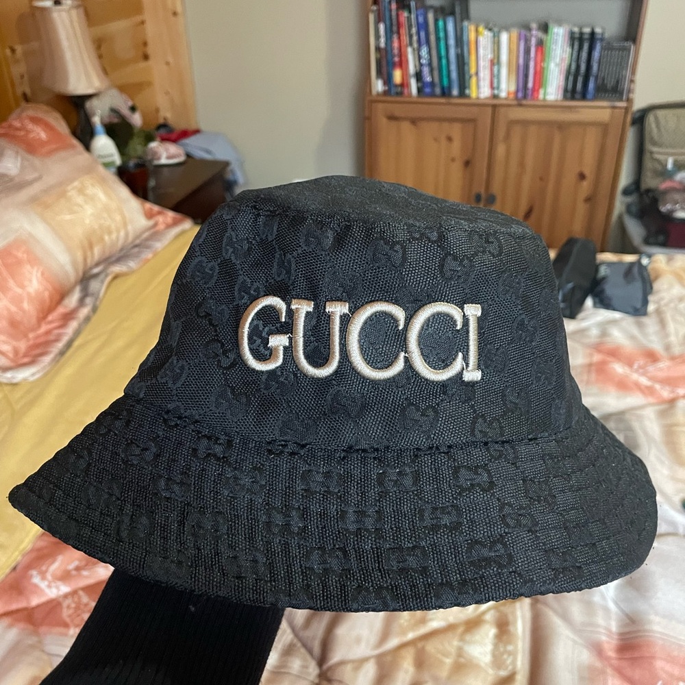 Black Bucket Hat